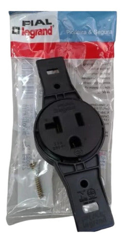 Tomada Antiga Silentoque 20 A 2p+t 54317 Pial Cor Preto - Importadora Eletrica Brasilia